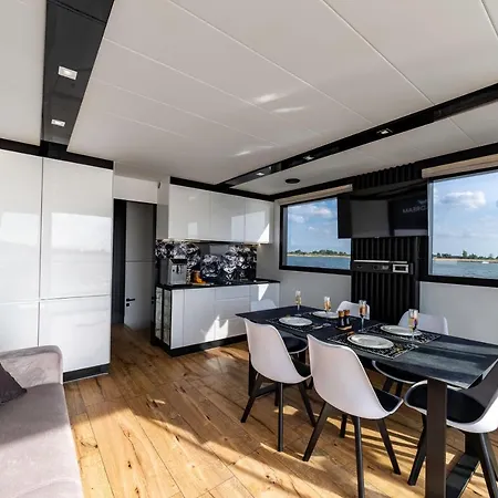 보트호텔 Houseboat Nomadream