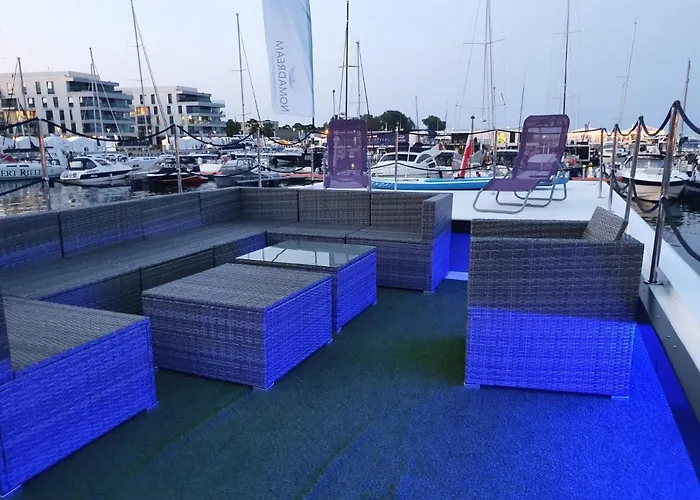 Houseboat Nomadream Gdańsk