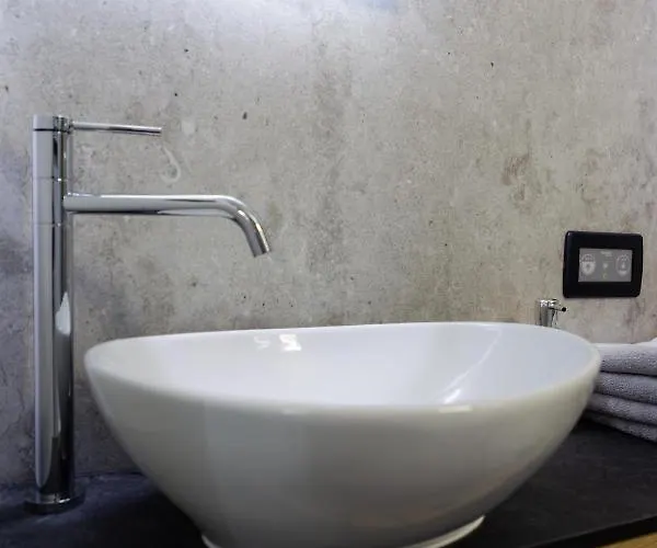 Bådhotel Houseboat Nomadream