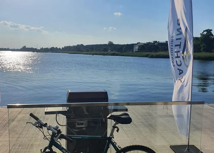 Houseboat Nomadream Bådhotel Gdańsk